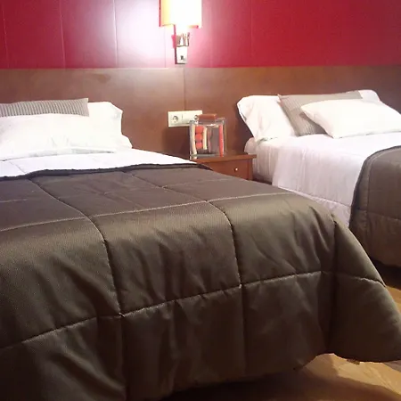 Hotel Avenida Requena