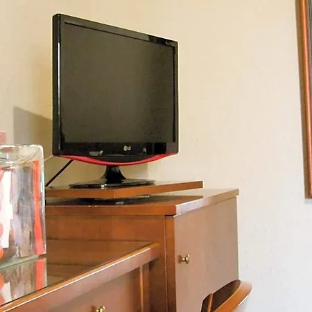 Hotel Avenida Requena
