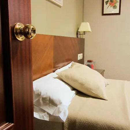Hotel Avenida *